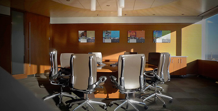 Photo of the Round Table Boardroom with seating capacity for up to 8 people