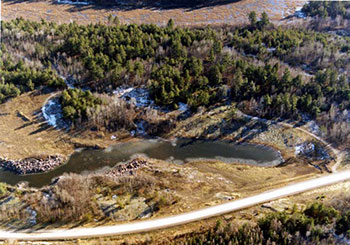 This is an aerial photo showing the Trailhead area to access the Loudon Peatland Trail.