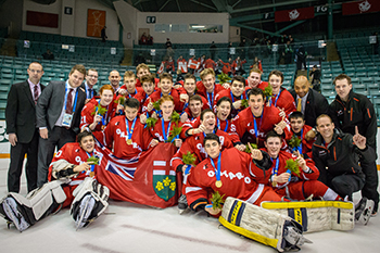Team Ontario Men’s Hockey team after winning Gold at the 2015 Canada Winter Games