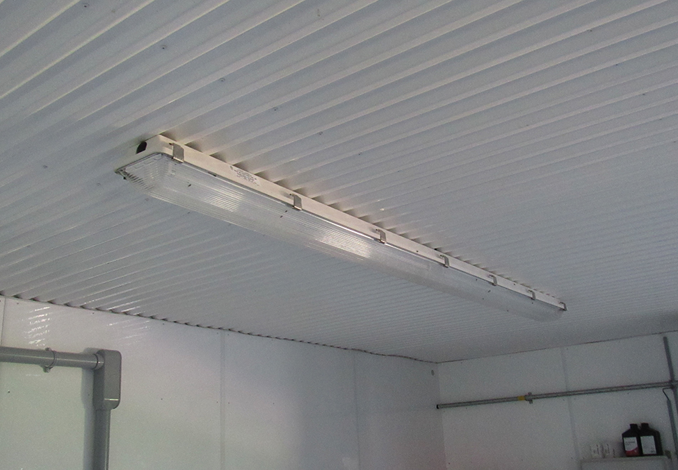 fluorescent light with cover